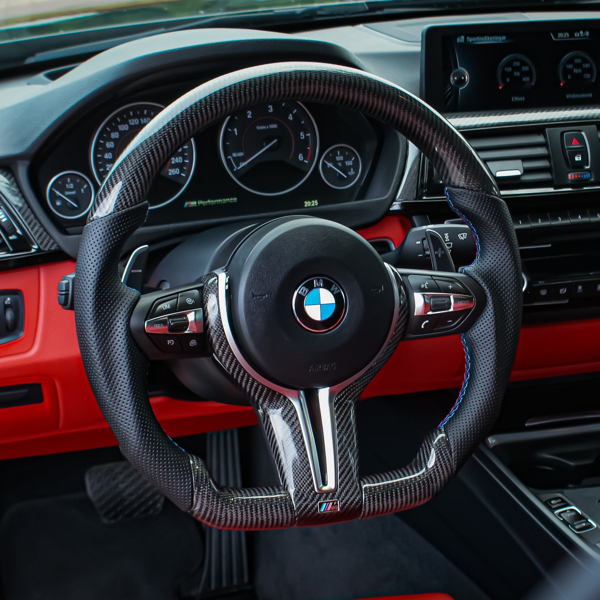 BMW F-Serie Kolfiber / Läder Ratt (M-Sport Sömmar) F20, F21, F22, M2 F87 F30, F31, F32, F34, F36 M3 F80, M4 F82 - Kafi Racing
