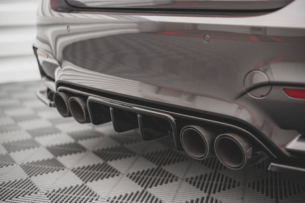 Diffuser BMW M4 F82, F83 (Blank Svart) - Kafi Racing