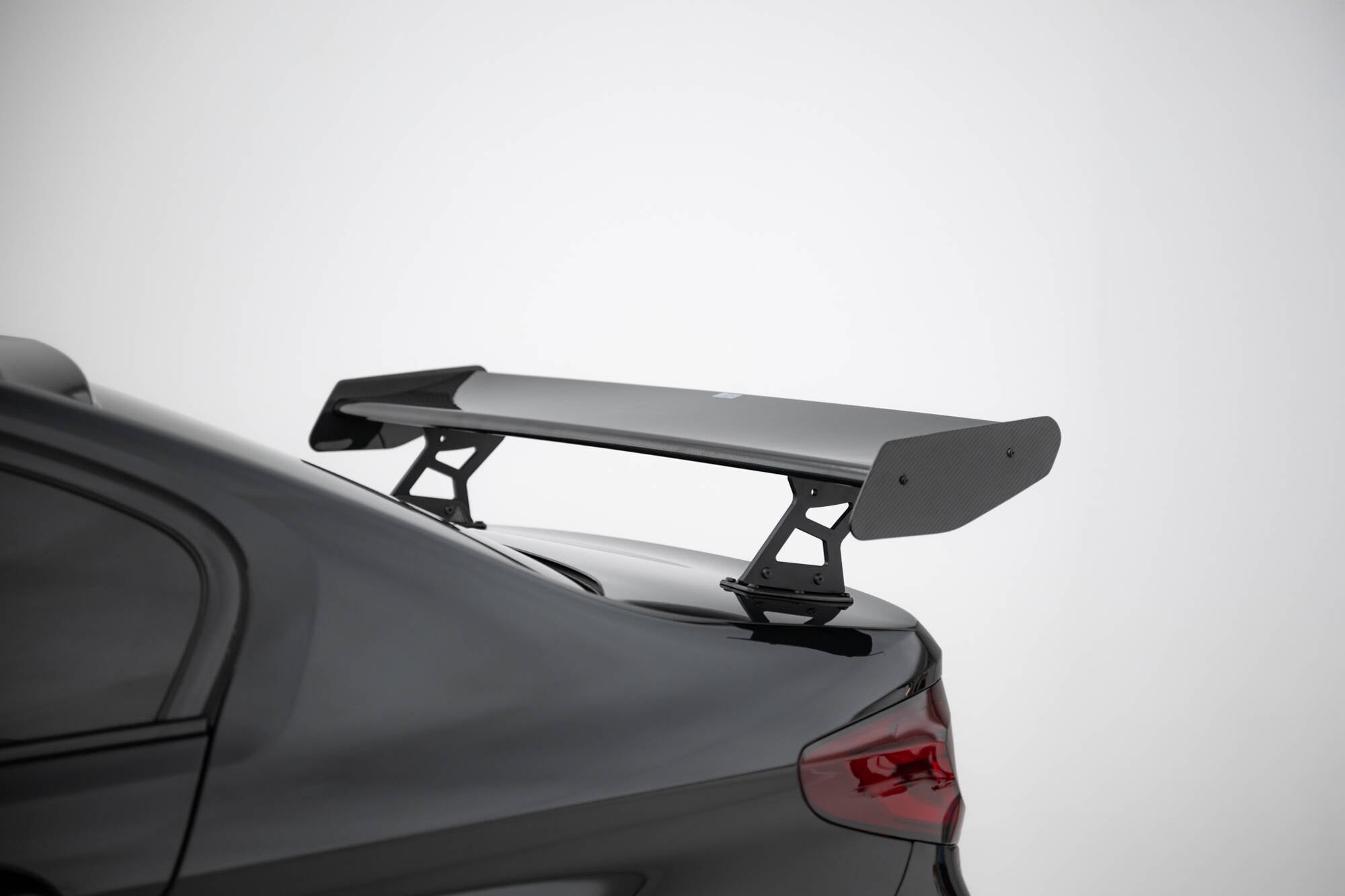 Carbon Fiber Wing M5 F90 / G30 5-Series Sedan