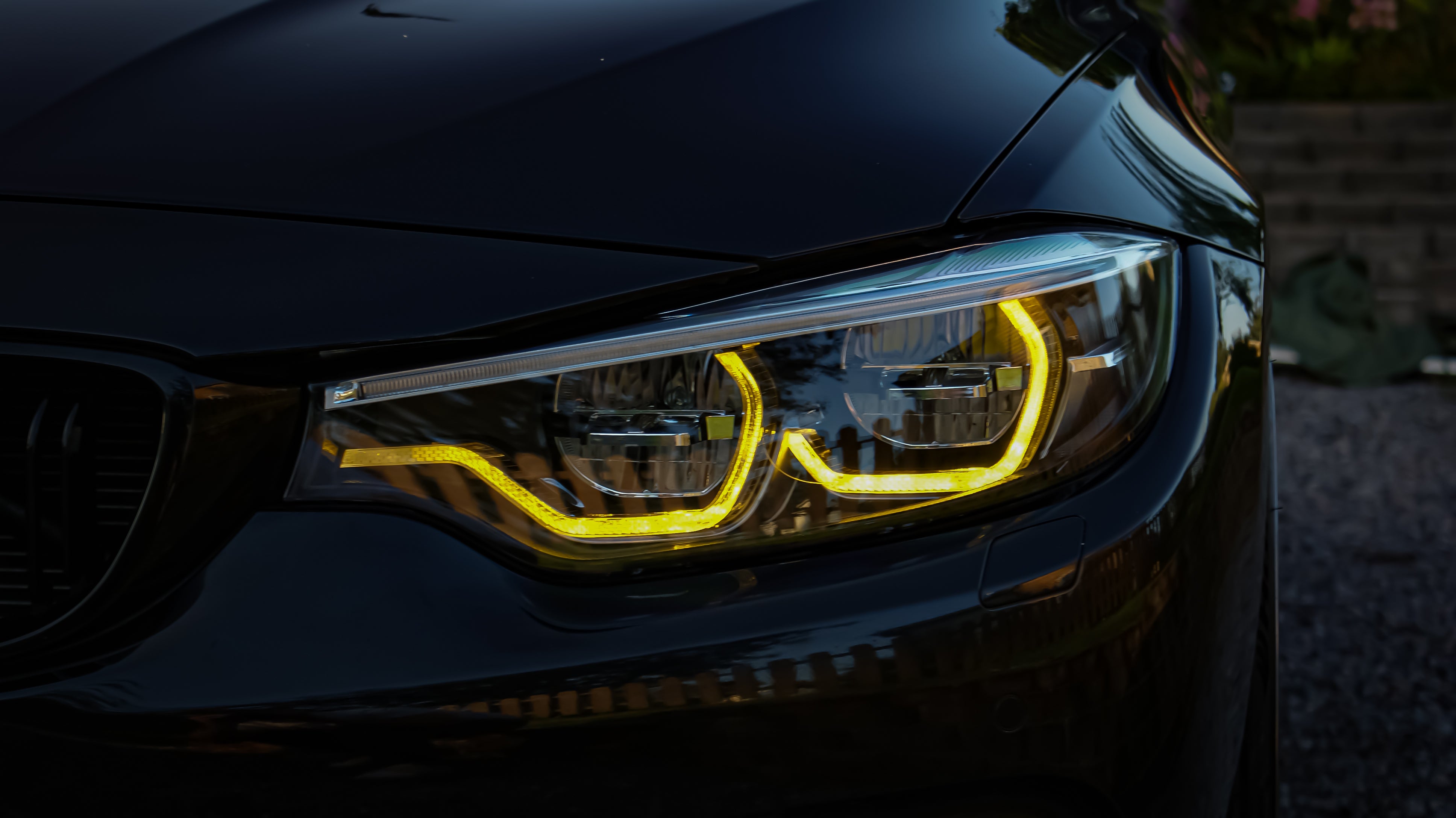 BMW Ikon LED Style Headlights – White & Yellow DRL Switchable (4 SERIES,M3,M4)