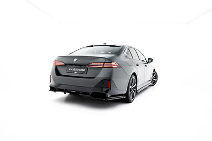 Rear Splitter BMW G60 / G61 5-Series (Compatible for tow hook)